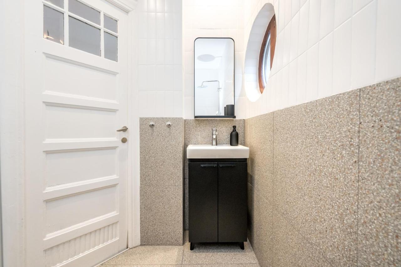 Cismigiu Serenity: 1Br Flat With Scenic Balcony Bükreş Dış mekan fotoğraf