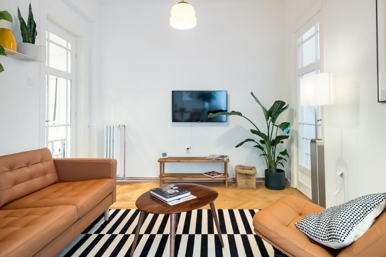 Cismigiu Serenity: 1Br Flat With Scenic Balcony Bükreş Dış mekan fotoğraf