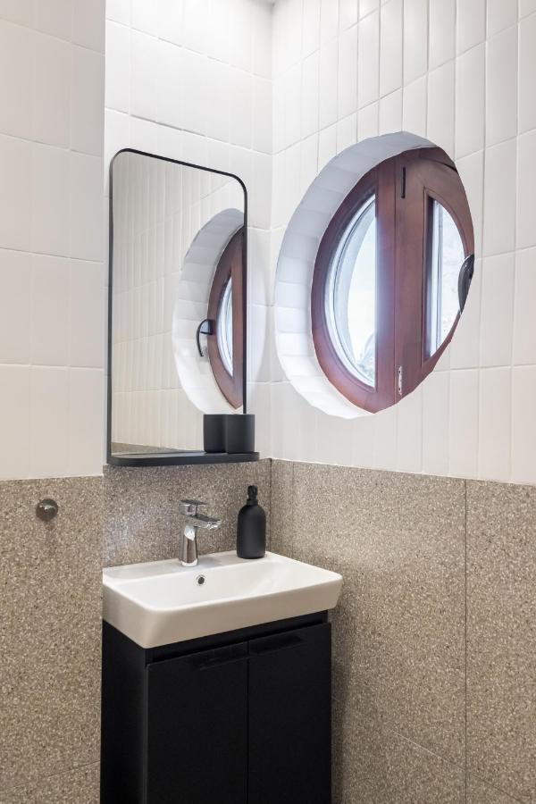 Cismigiu Serenity: 1Br Flat With Scenic Balcony Bükreş Dış mekan fotoğraf