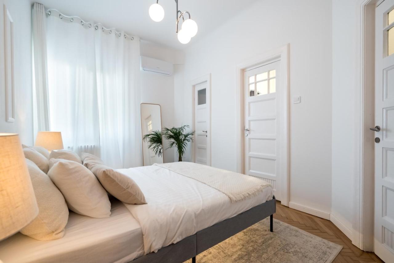 Cismigiu Serenity: 1Br Flat With Scenic Balcony Bükreş Dış mekan fotoğraf