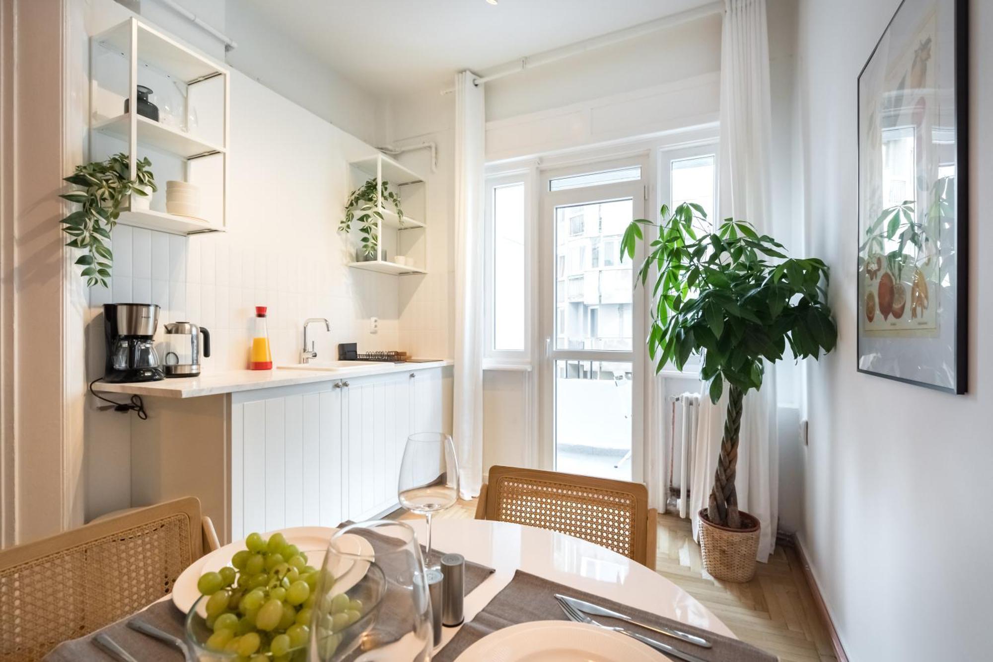 Cismigiu Serenity: 1Br Flat With Scenic Balcony Bükreş Dış mekan fotoğraf